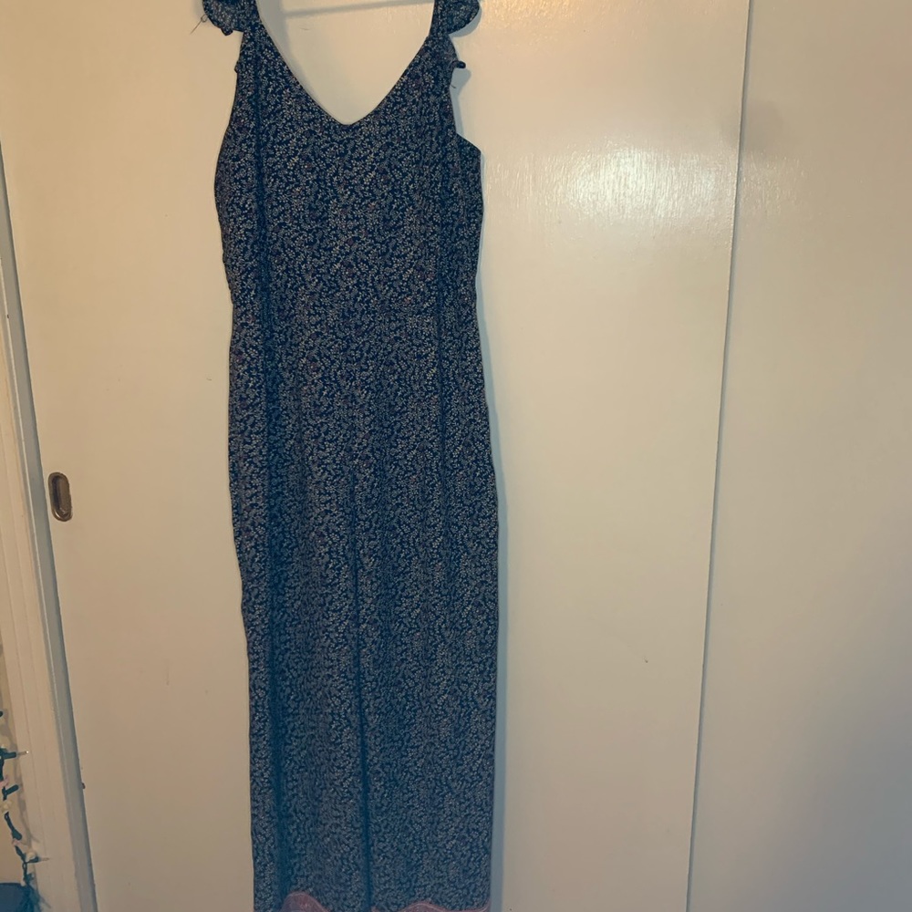 Floral romper/jumpsuit with keyhole back